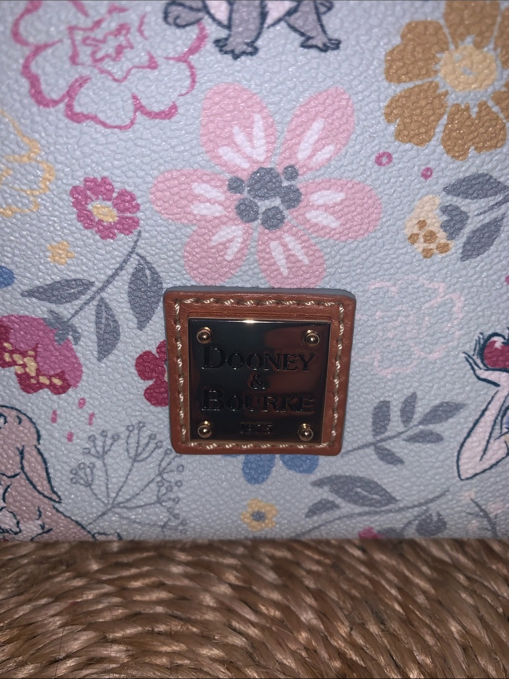 Dooney & Bourke Snow White Flower light blue Crossbody Bag EUC - Picture 4 of 12